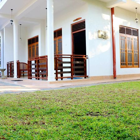 The Cool Nest Yala Hotel Tissamaharama Bagian luar foto